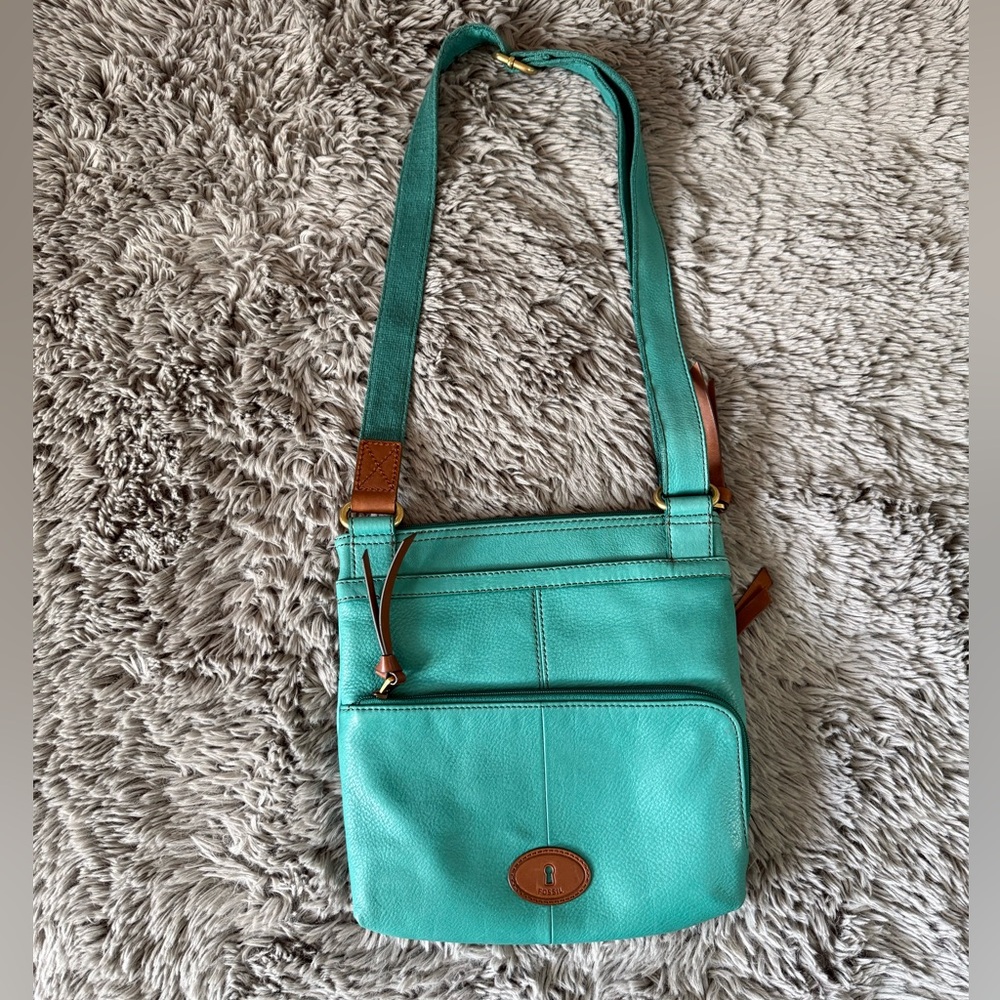 Fossil Teal Leather Crossbody Bag Adjustable Strap Multi Pocket